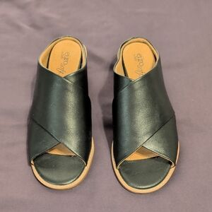 Euro Soft Soffit Black Sandles Size 7.5